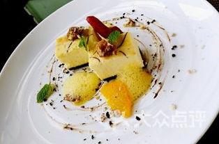 徐汇滨江吃瓜,夏日吃瓜盛宴，品味都市休闲时光