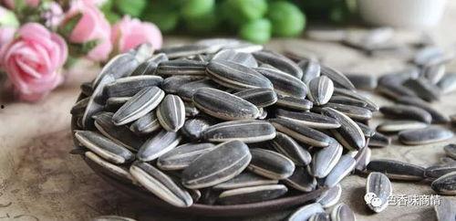 拿瓜子吃瓜照片大全,趣味瞬间大盘点