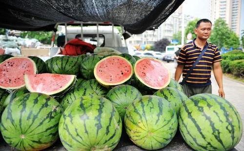 梦见死人买瓜吃瓜,揭秘梦中死人买瓜吃瓜的神秘寓意