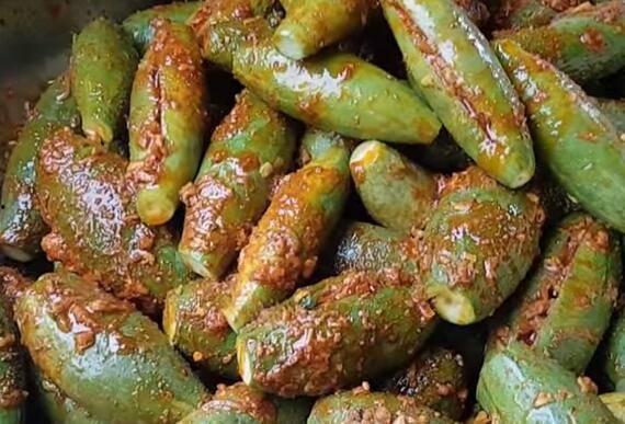 鸡吃瓜有营养吗