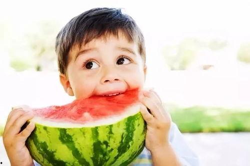 梁辰吃瓜,揭秘娱乐圈背后的那些事儿