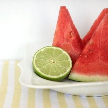 夏日吃瓜男孩头像