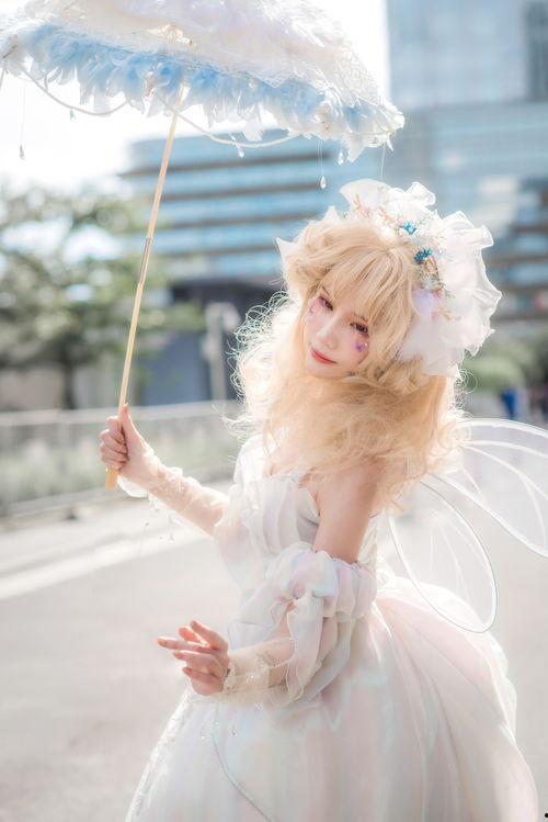 漫展洛丽塔吃瓜