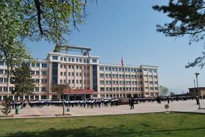 临夏回民中学吃瓜