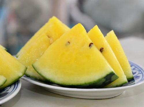 小瑜吃瓜,揭秘娱乐圈那些不为人知的幕后故事